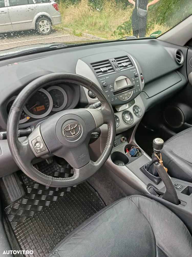 Toyota RAV4 2.2 D-CAT 4x4 Executive - 5