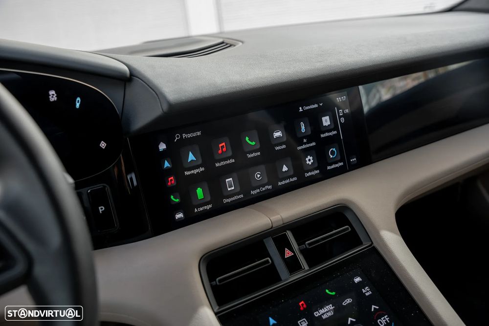 Porsche Taycan Sport Turismo Standard - 17