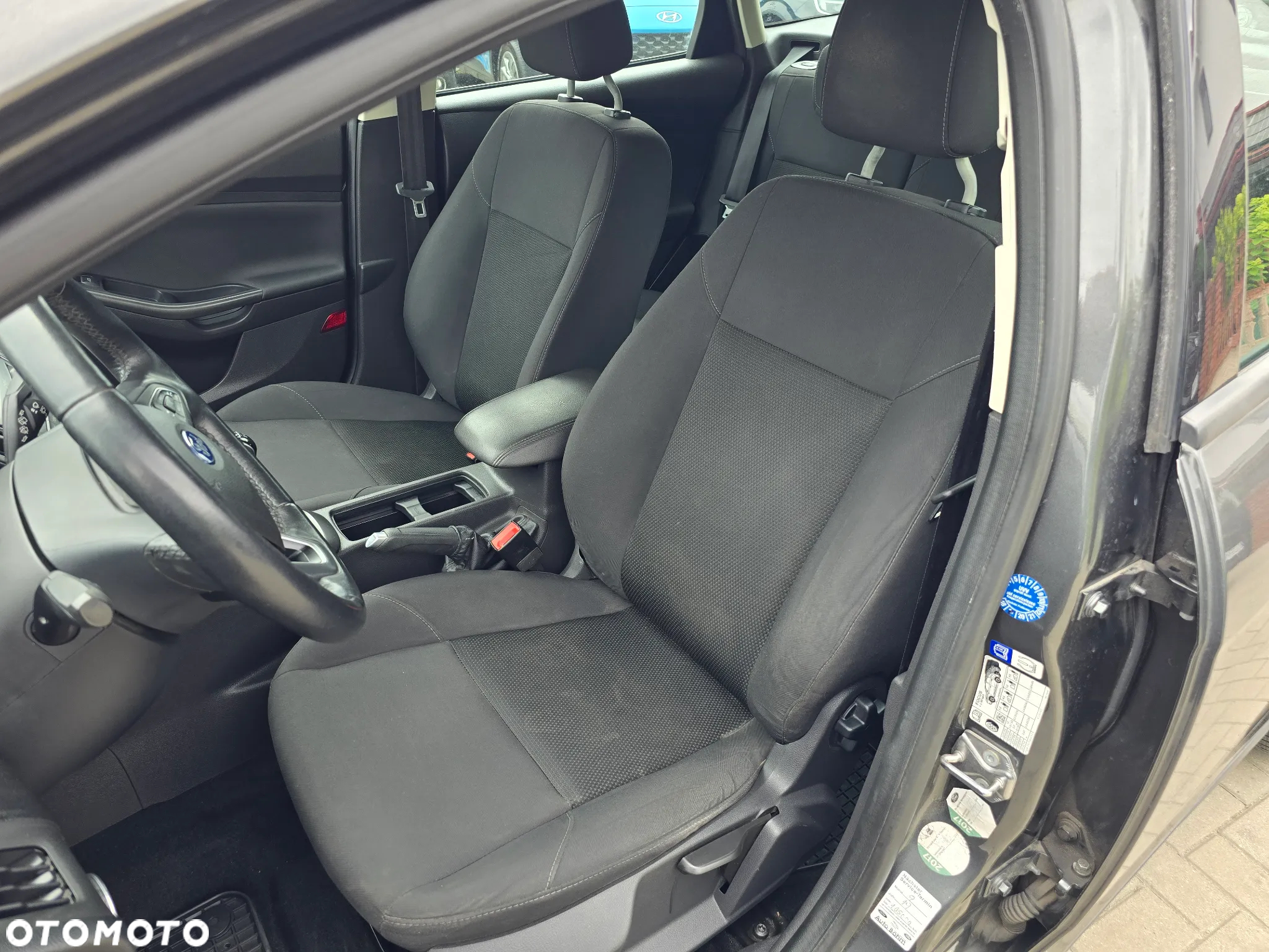 Ford Focus - 12