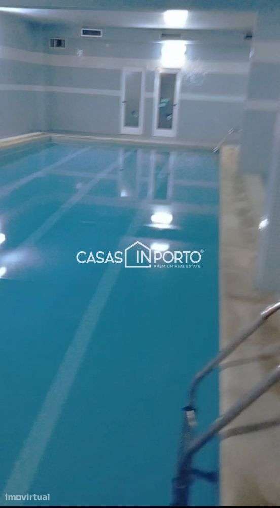 Apartamento T2 em Condomínio Fechado de Luxo com piscina - Grande imagem: 2/33