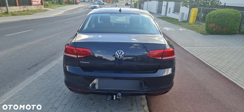 Volkswagen Passat 2.0 TDI SCR Comfortline DSG - 4