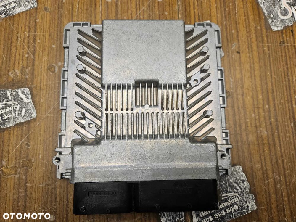 Komputer 8E0907559 8E0910559Q Moduł Sterownik Silnika Silnik Benzyna Audi A4 B7 VW - 7