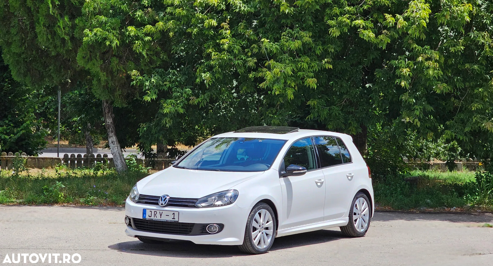 Volkswagen Golf - 11