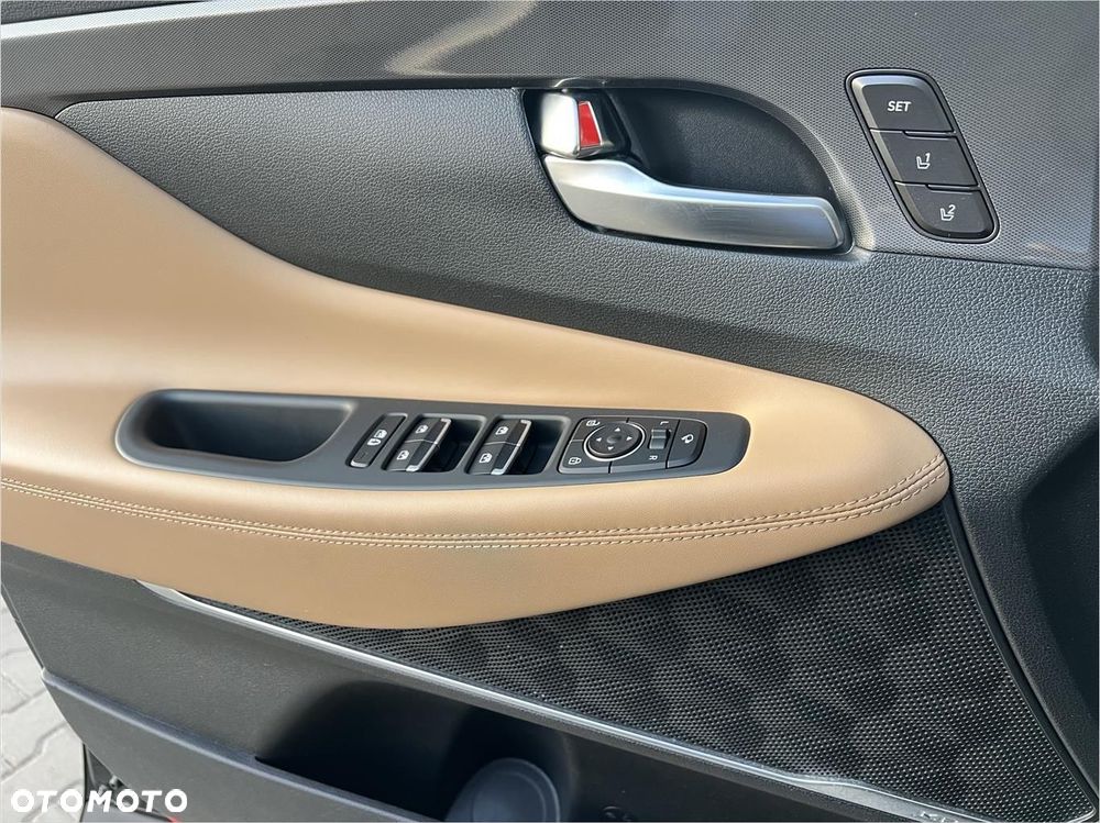 Hyundai Santa Fe 1.6 T-GDI HEV Platinum 4WD - 28