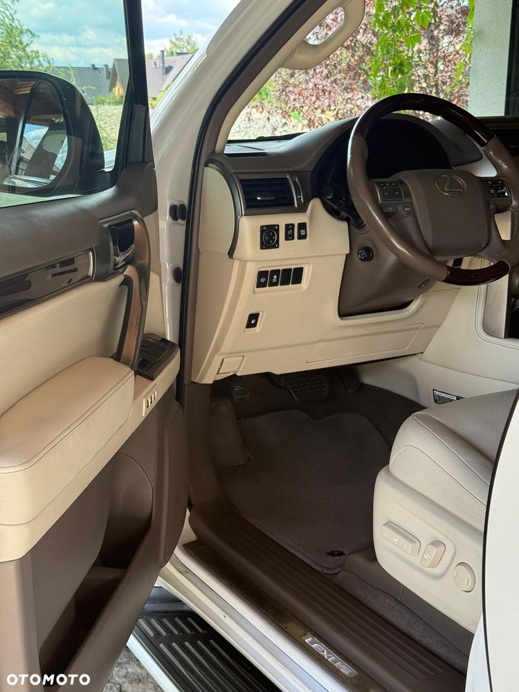 Lexus GX - 9