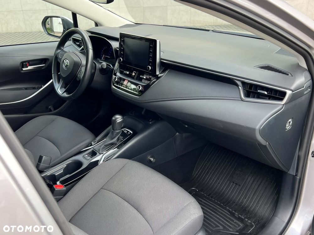 Toyota Corolla - 23