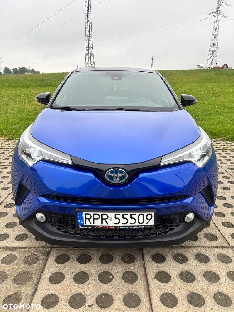 Toyota C-HR Flow - 2