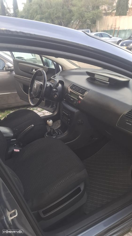Citroën C4 - 7