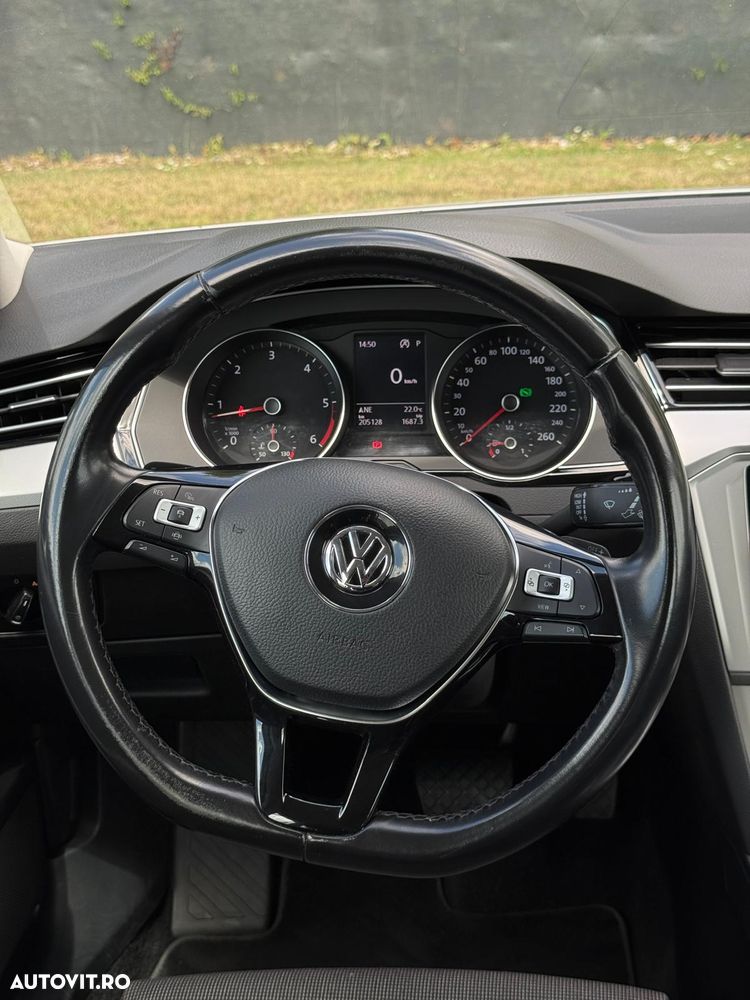 Volkswagen Passat 2.0 TDI SCR DSG Comfortline - 21