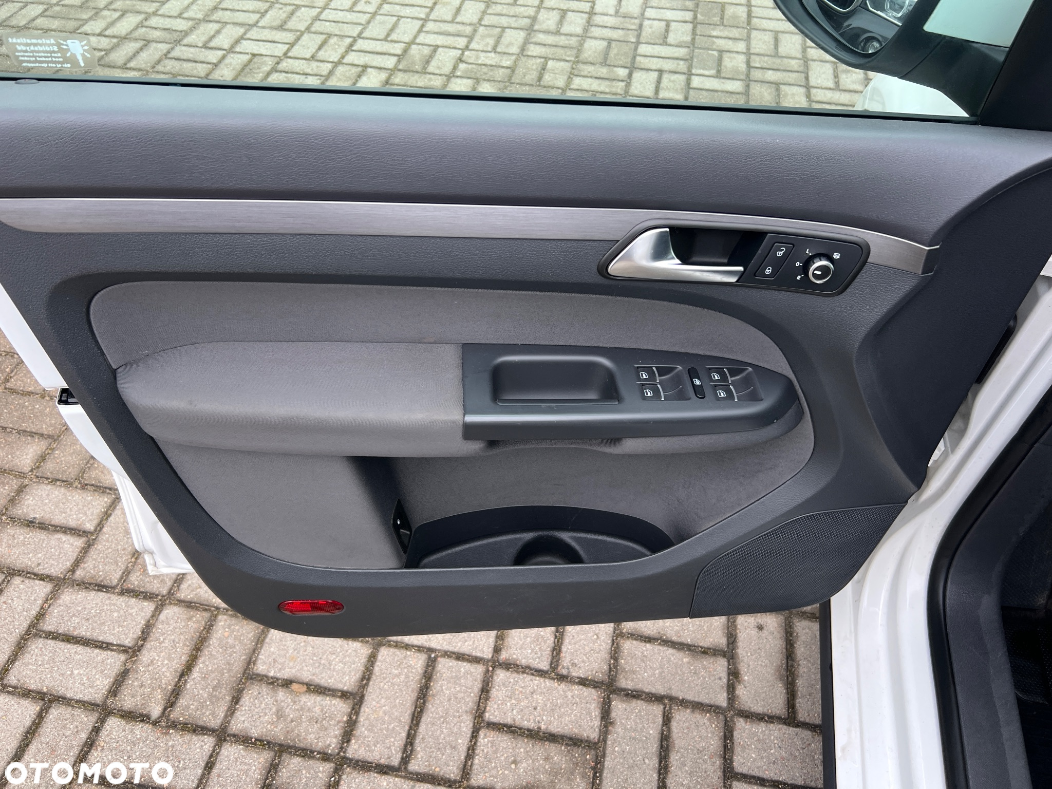 Volkswagen Touran 1.4 TSI Comfortline - 10