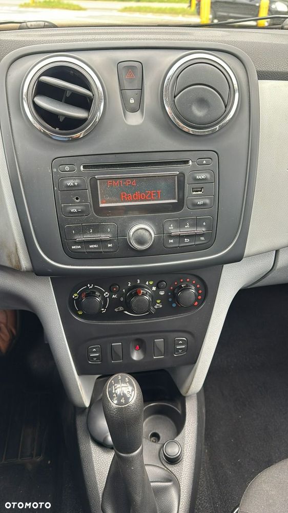 Dacia Sandero 1.2 16V 75 Essentiel - 19