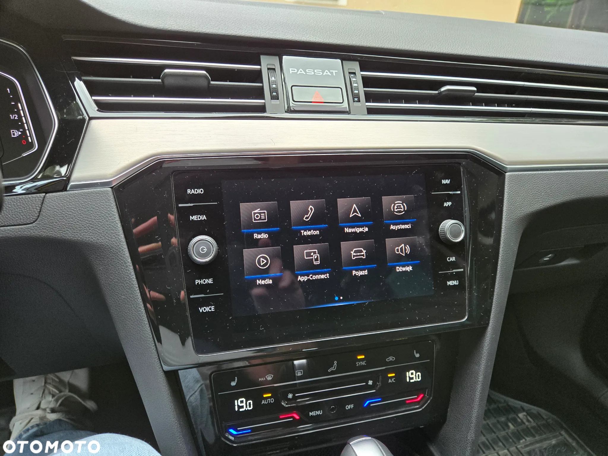 Volkswagen Passat 2.0 TDI 4Mot Elegance DSG - 4