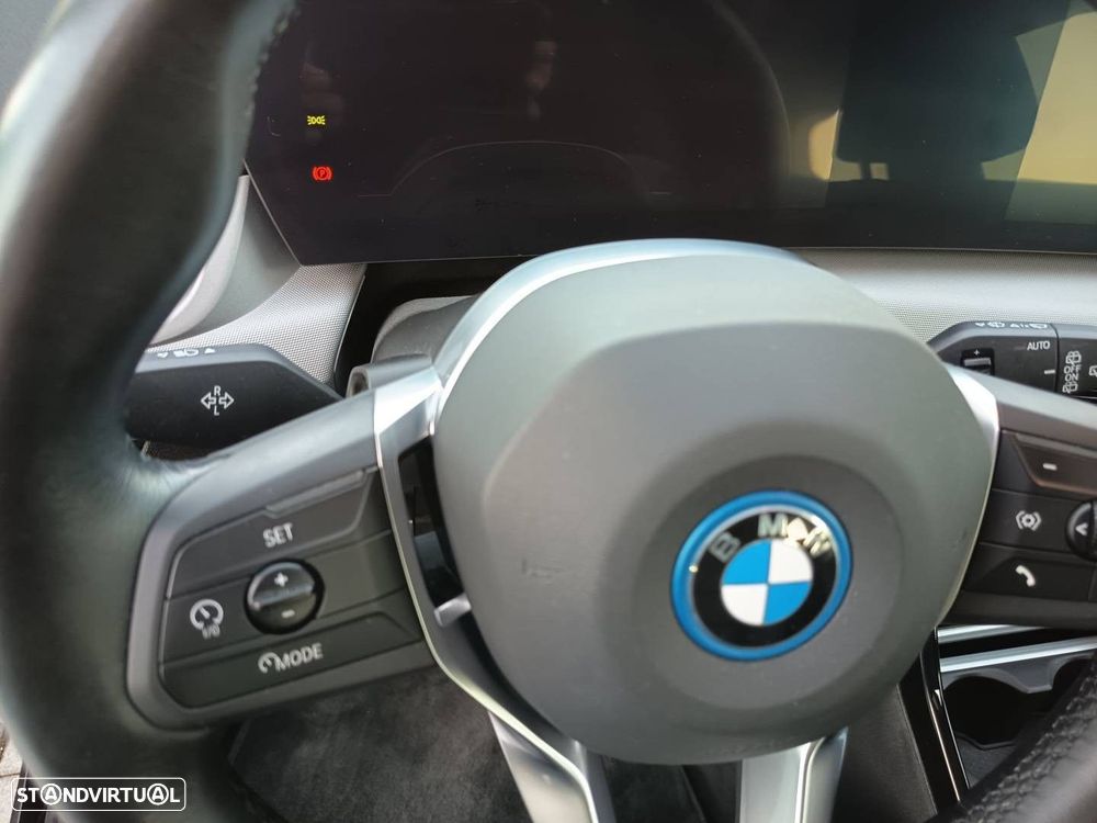 BMW iX1 xDrive30 - 17