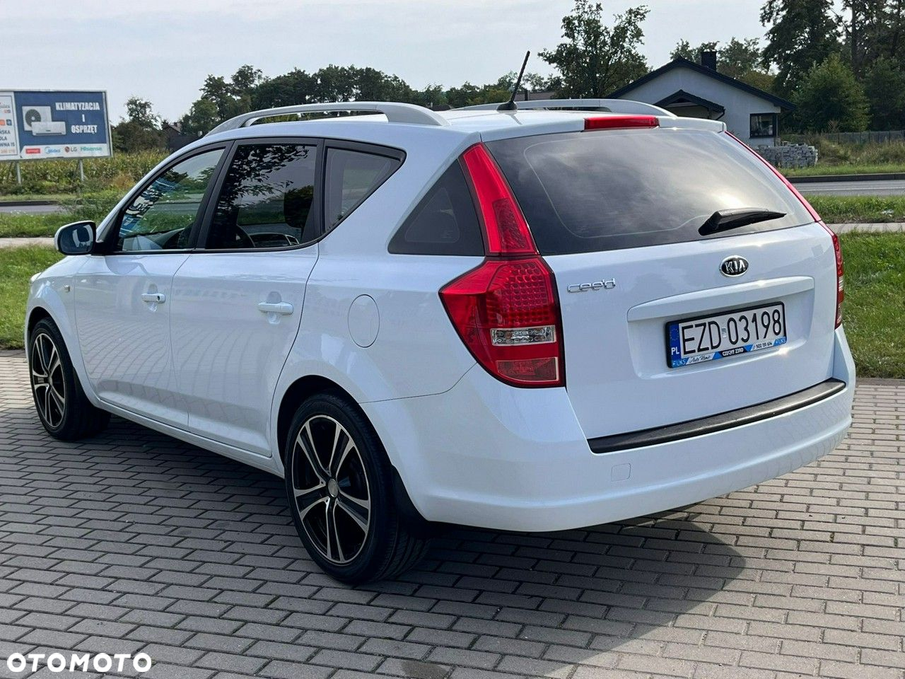 Kia Ceed 1.4 CVVT Attract - 11