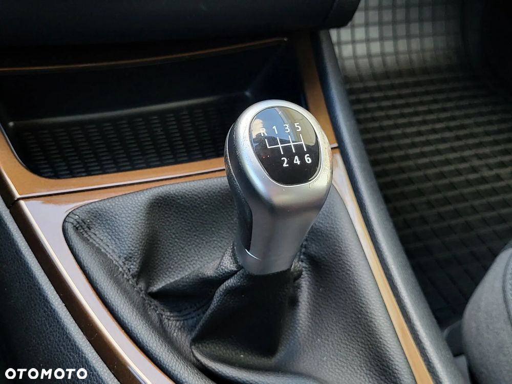 BMW Seria 1 116i - 13
