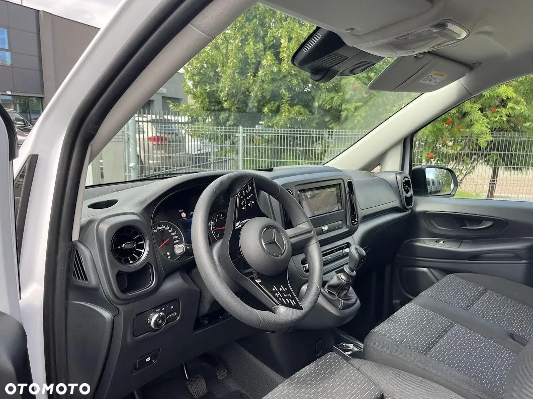 Mercedes-Benz Vito - 10