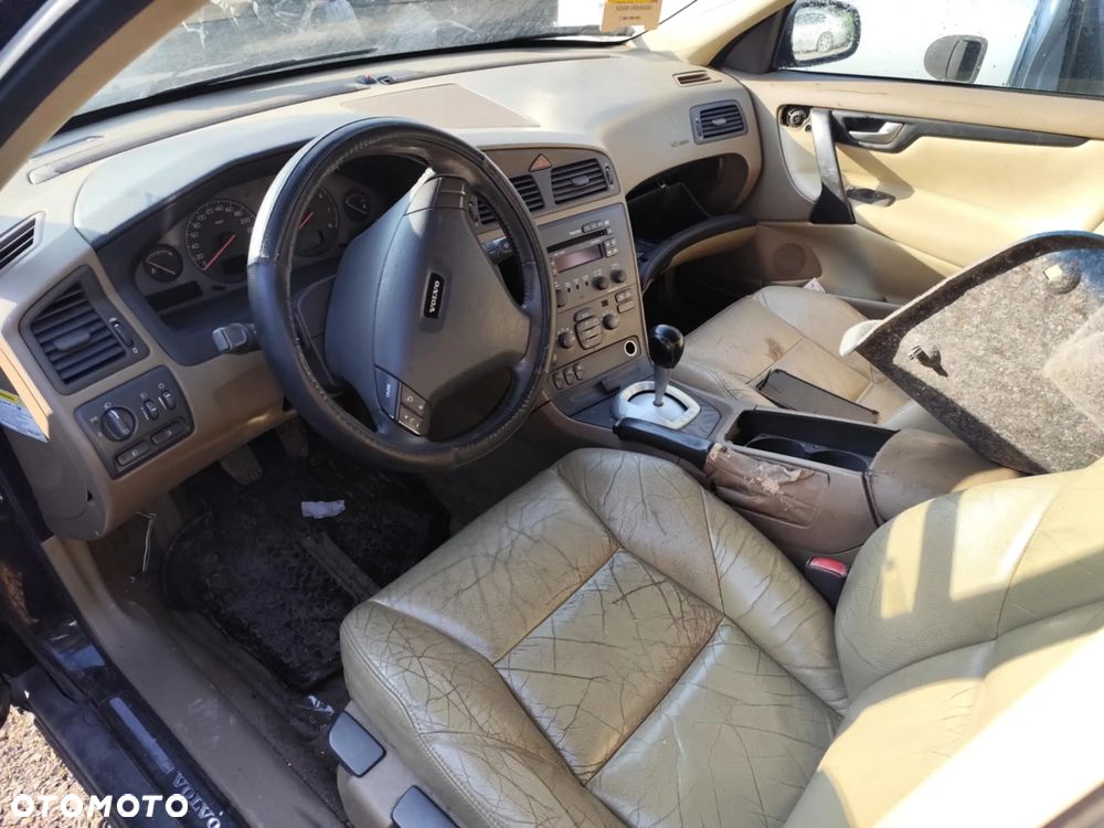 volvo s60 fotel kanapa deska kokpit podsufitka boczek podłokietnik licznik panel szyb stacyjka - 2