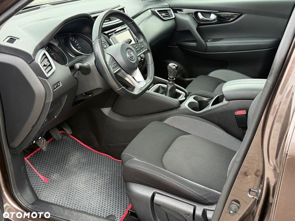 Nissan Qashqai - 10