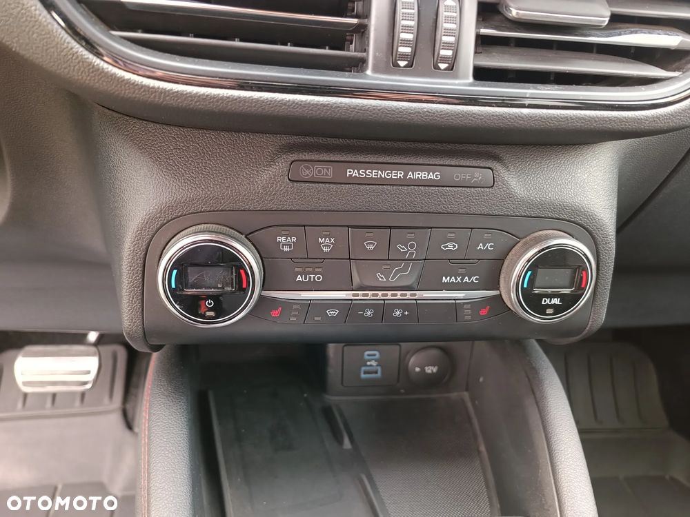 Ford Kuga 2.0 EcoBlue 4x4 ST-LINE - 22