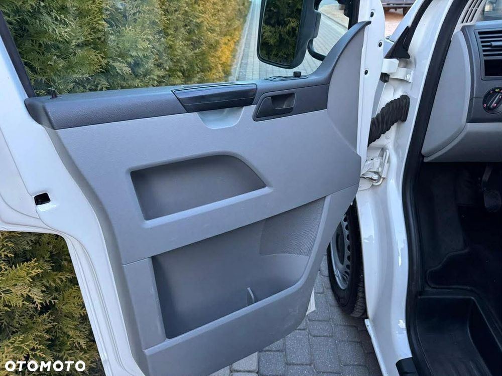 Volkswagen Transporter - 17