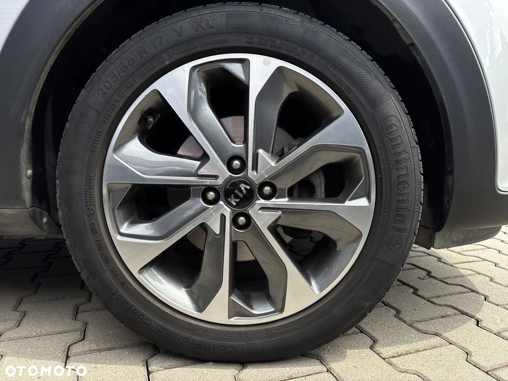 Kia Stonic 1.0 T-GDI MHEV L - 9