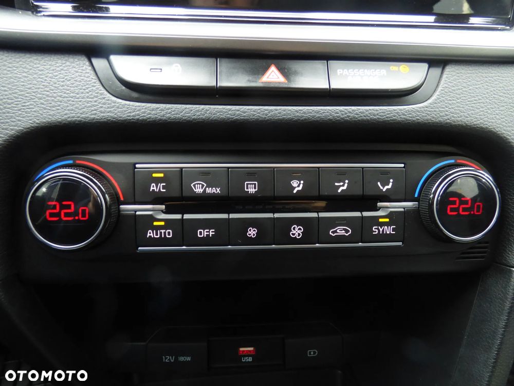 Kia Ceed - 23