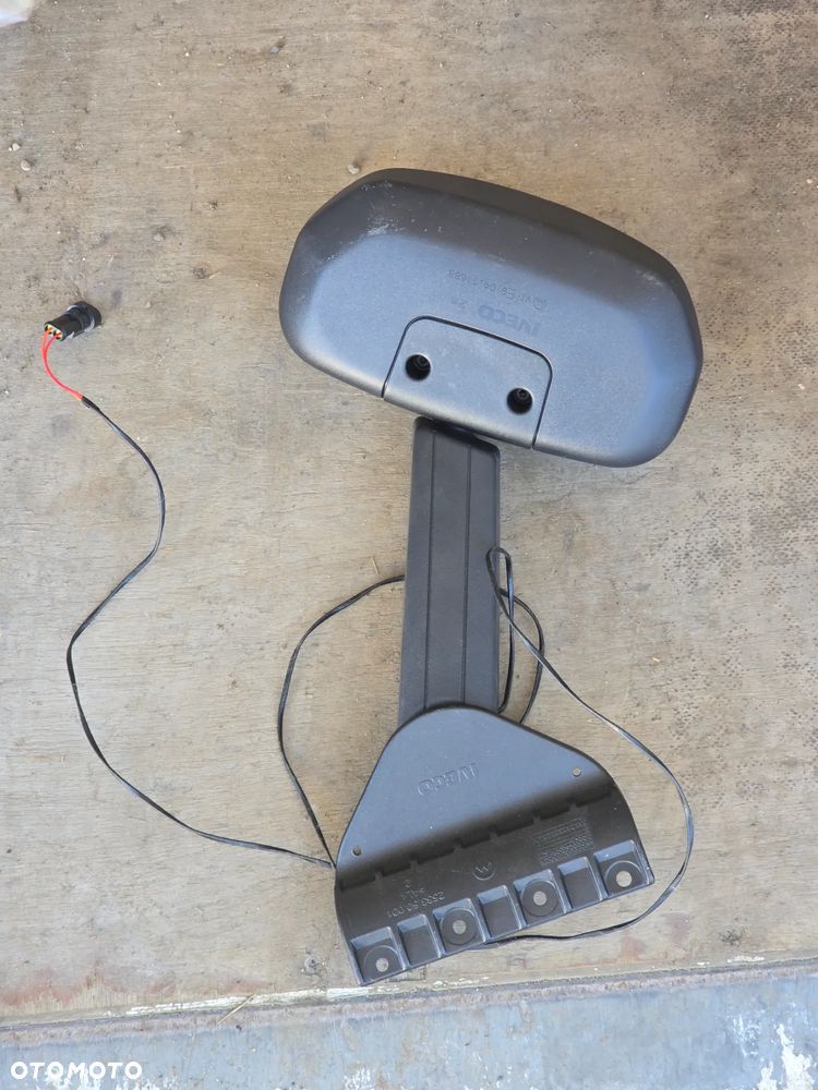 Lusterko zewnętrzne prawe (rampowe) IVECO - 2