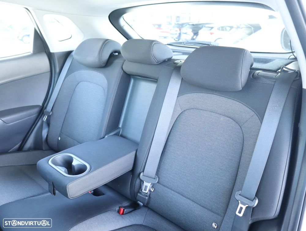 Hyundai Kauai Select - 25