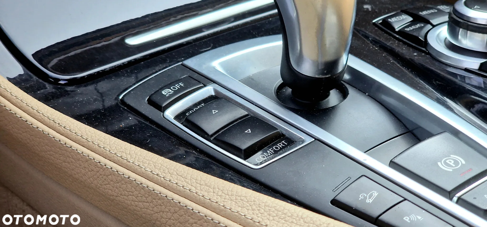 BMW Seria 5 520d xDrive - 17