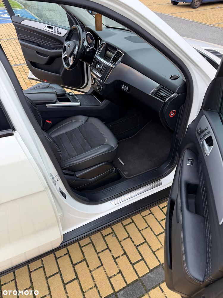 Mercedes-Benz ML 350 BlueTec 4-Matic - 18