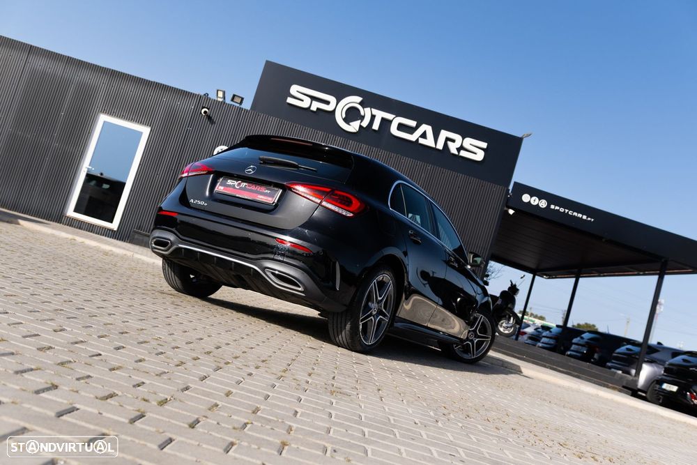 Mercedes-Benz A 250 e AMG Line - 6