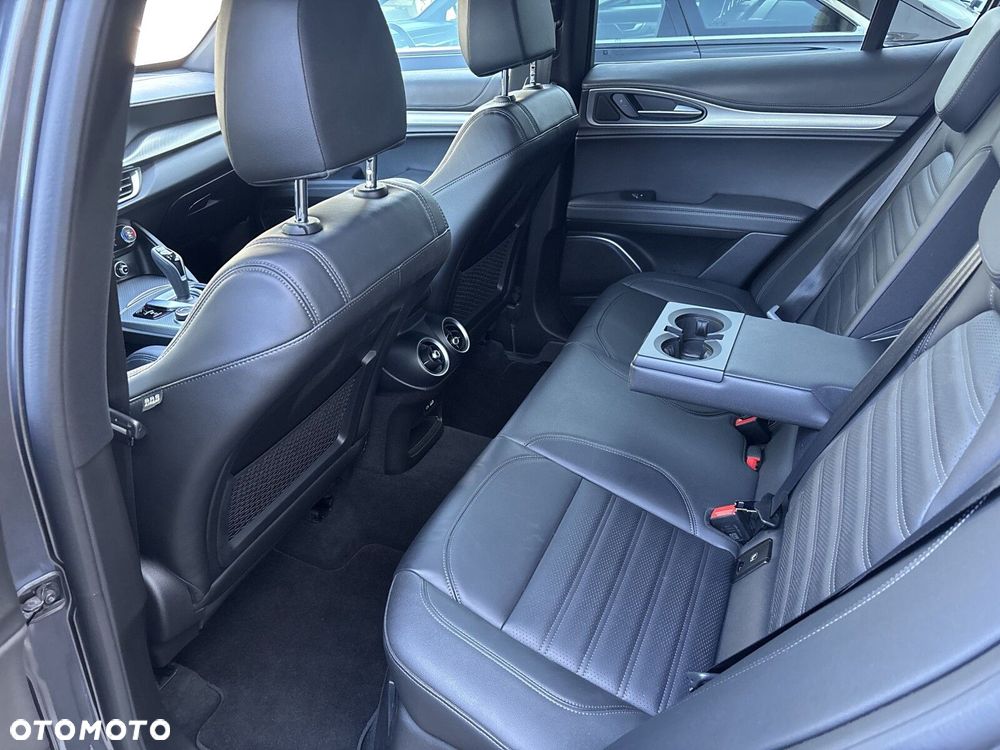Alfa Romeo Stelvio 2.0 Turbo Veloce Q4 - 34