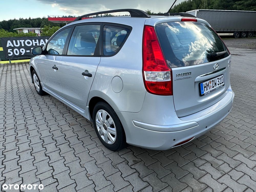 Hyundai i30 1.4 Base + - 29