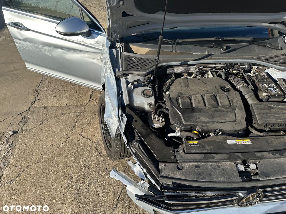 Volkswagen Passat 2.0 TDI SCR Style DSG - 10