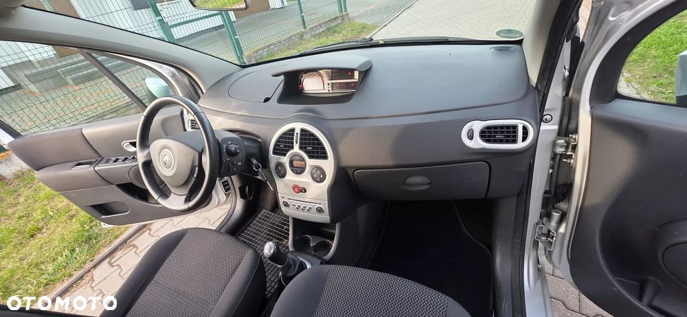 Renault Modus - 17