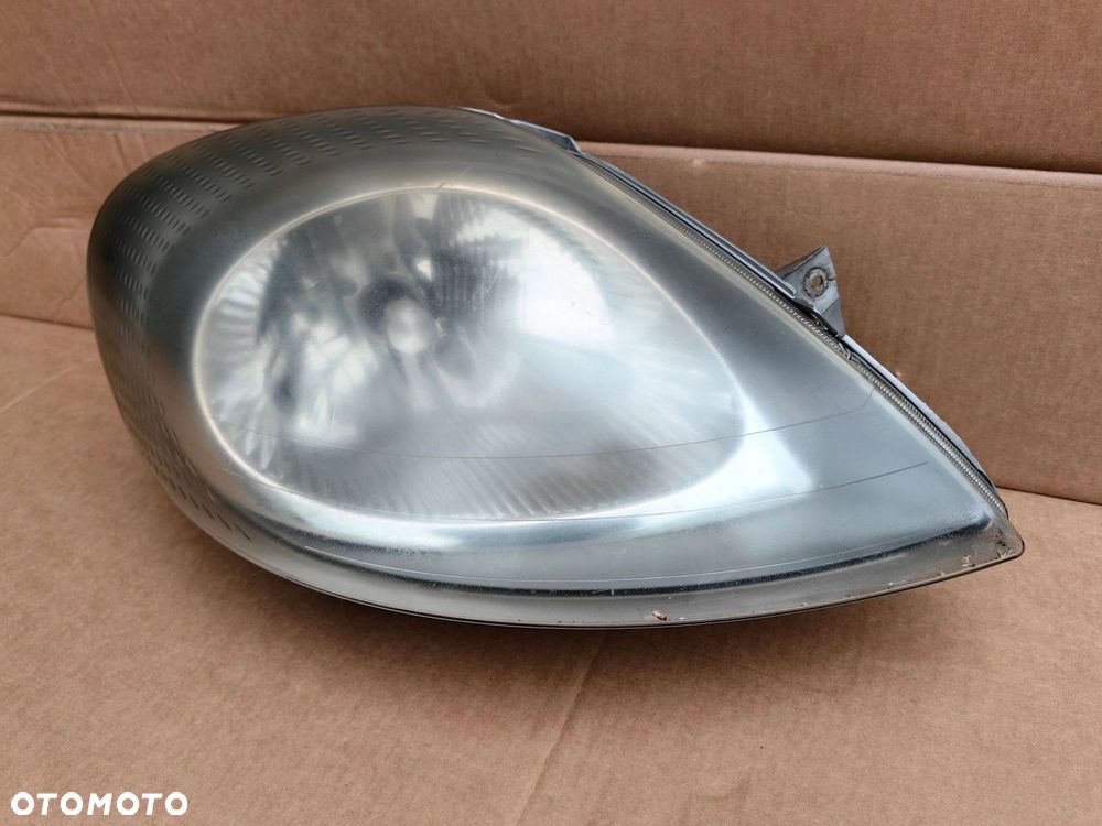 Lampa przednia Prawa RENAULT TRAFIC 7700311372 OPEL VIVARO 91165720 VALEO - 2