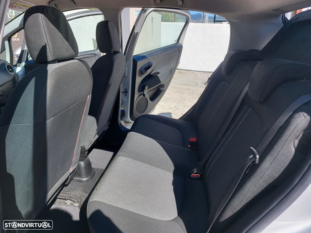 Fiat Punto 1.2 Young S&S - 13