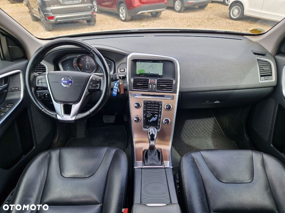 Volvo XC 60 D4 Momentum - 7