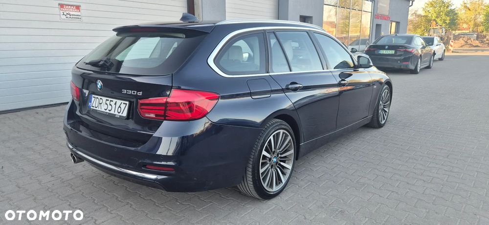 BMW Seria 3 330d Edition Luxury Line Purity - 1
