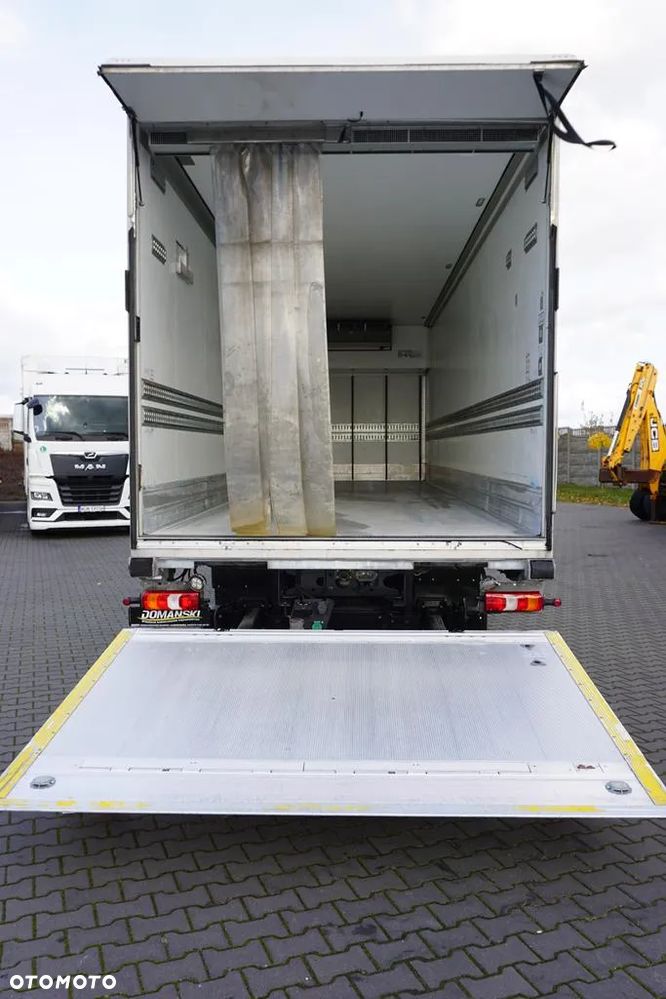 Mercedes-Benz ACTROS / 2553 / EURO 6 / CHŁODNIA + WINDA / 23 PALETY / OŚ SKRĘTNA - 10