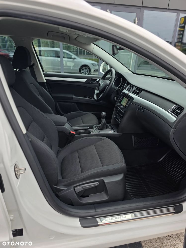 Skoda Superb 1.8 TSI Style - 24