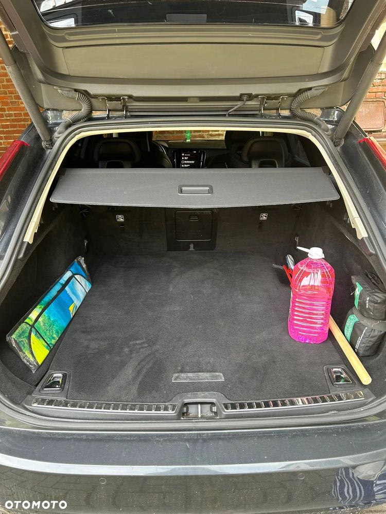 Volvo V90 D4 Momentum - 11