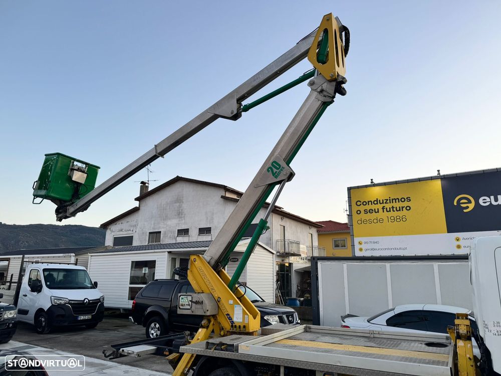 Nissan Cabstar MULTITEL HX 195  20 Mts - 16