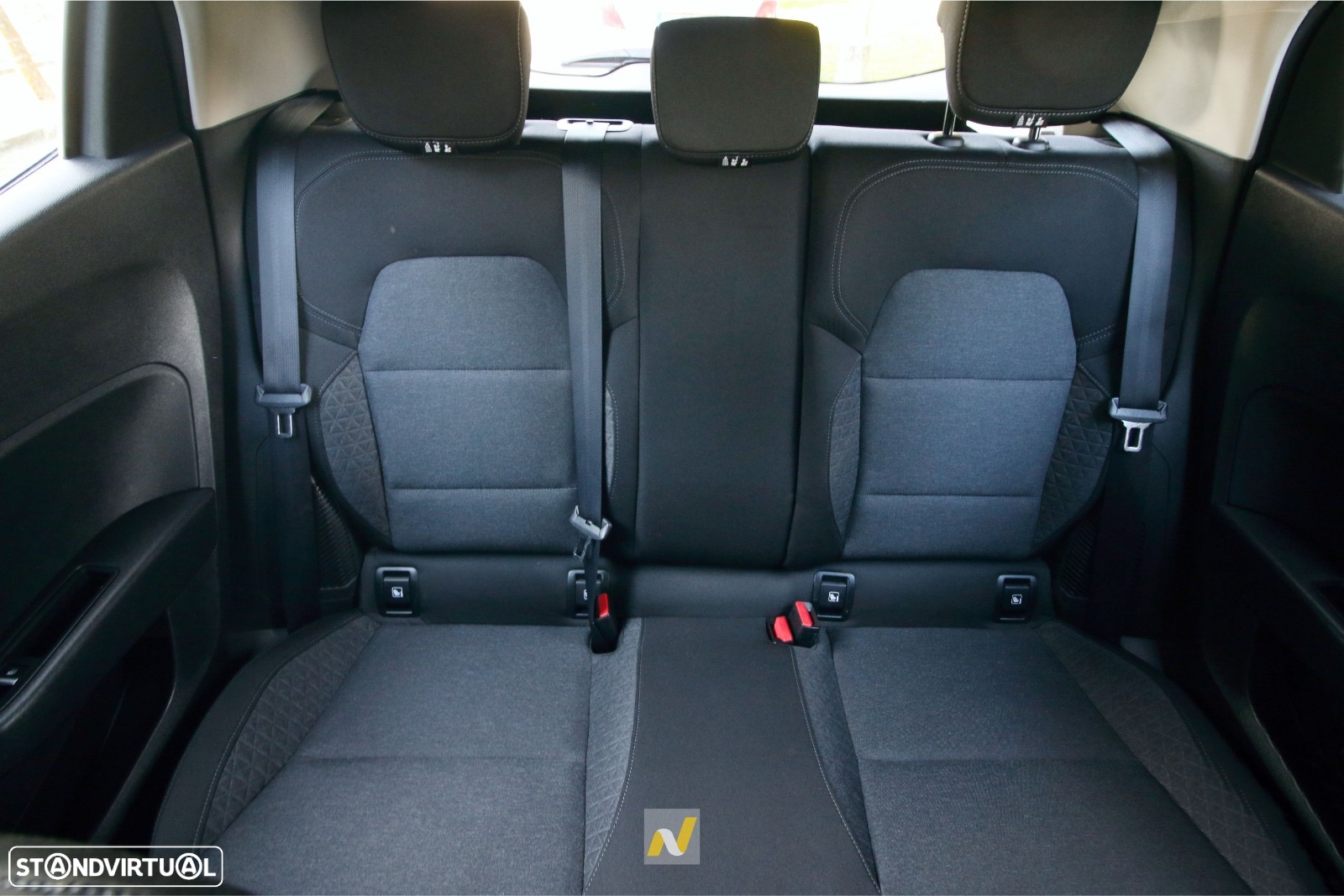 Renault Clio 1.6 E-Tech Intens - 12