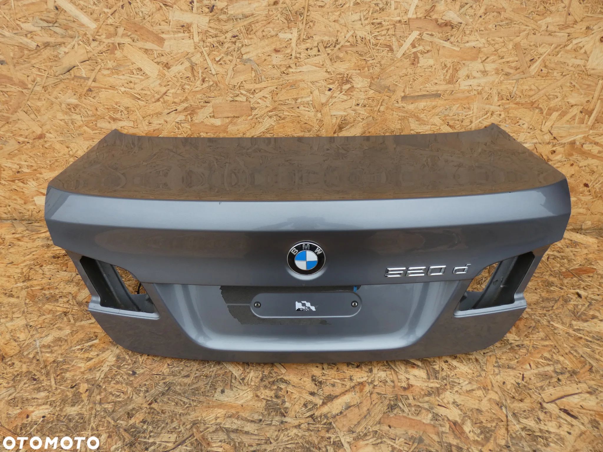 BMW F10  KLAPA TYŁ SPACEGRAU - 1