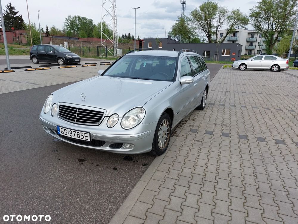 Mercedes-Benz Klasa E 320 CDI T Classic - 1