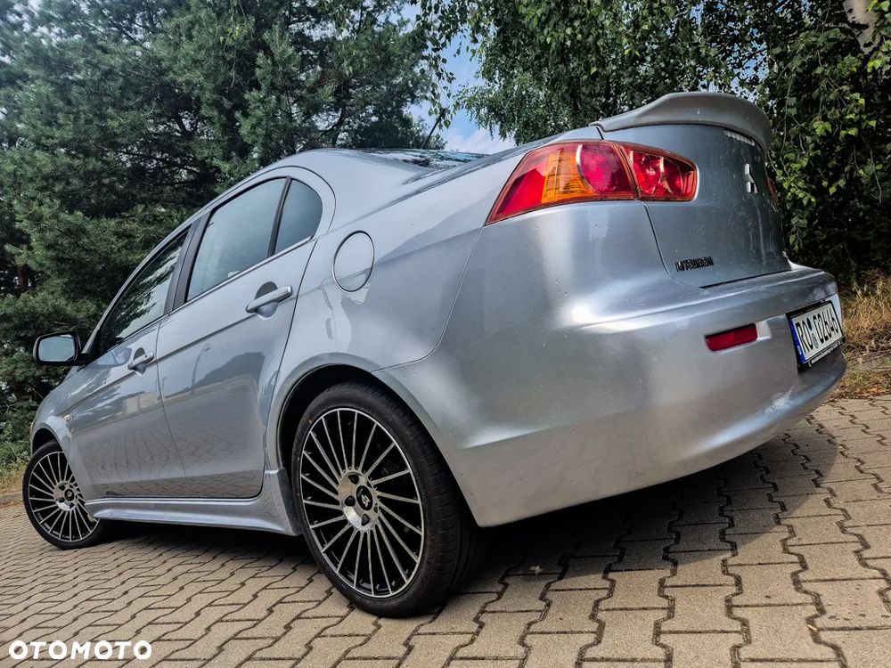 Mitsubishi Lancer 1.8 Intense - 2