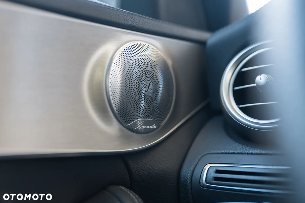 Mercedes-Benz Klasa C 200 4Matic 7G-TRONIC AMG Line - 19