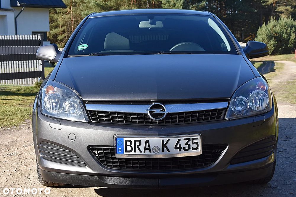 Opel Astra III GTC 1.4 Enjoy - 12