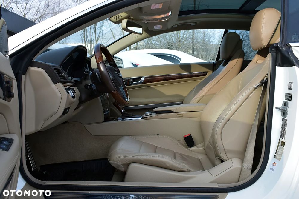 Mercedes-Benz Klasa E 350 4-Matic - 5